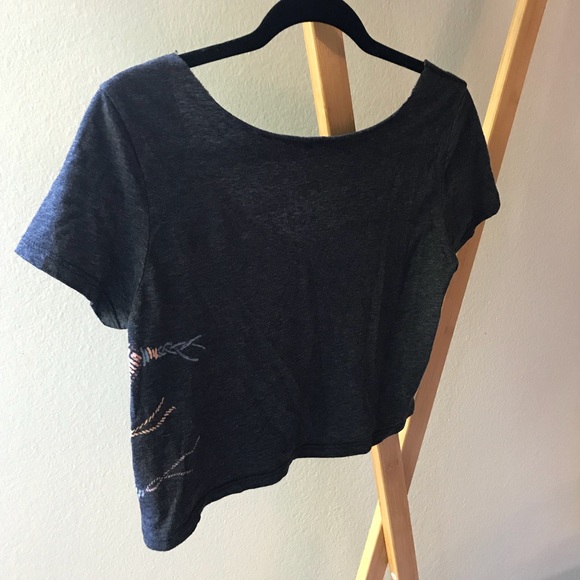 Pattern Crop Top - Picture 2 of 2